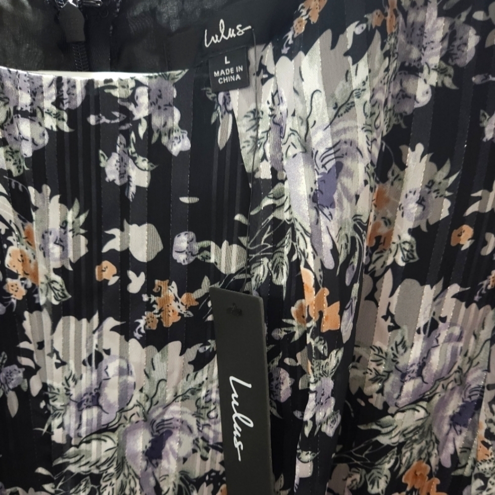 Lulus Floral Print Skater Mini Dress (L) NWT! - Picture 3 of 6